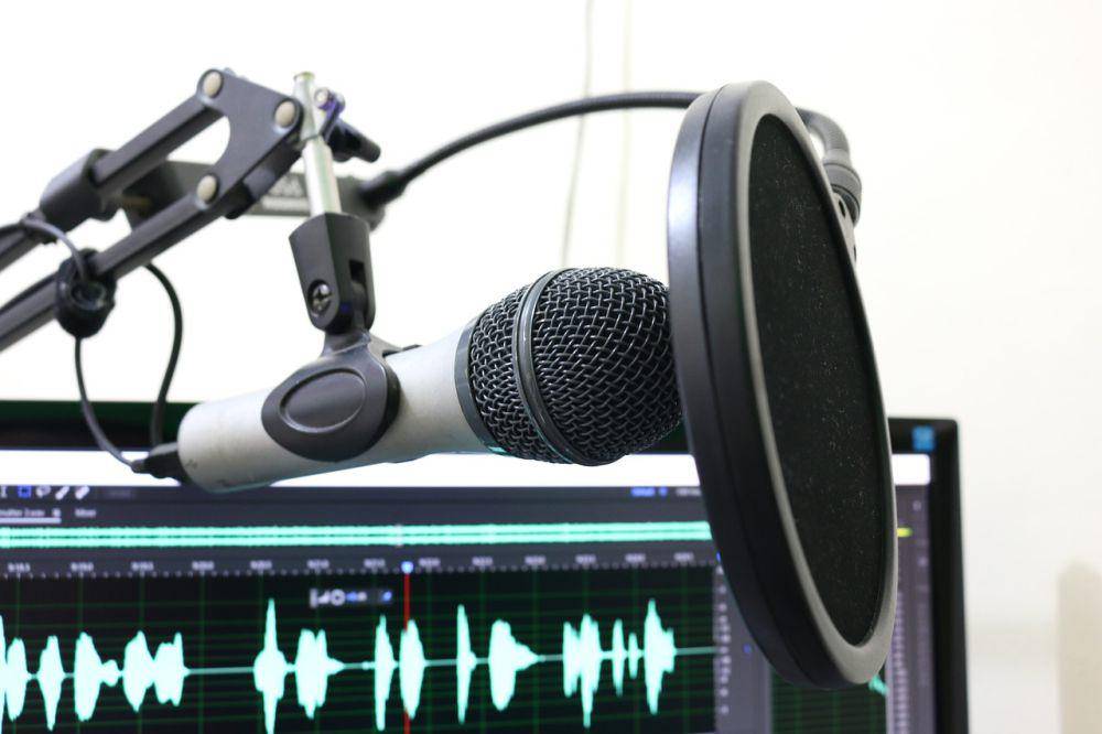Ilustrasi podcast. (Pixabay.com/florantevaldez)