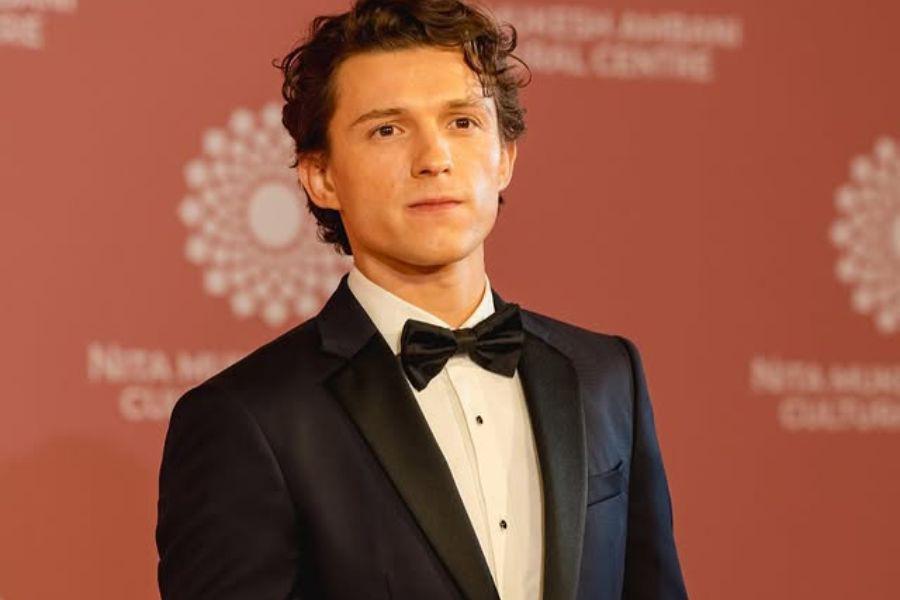 Profil dan Biodata Tom Holland, Dikabarkan Melamar Zendaya