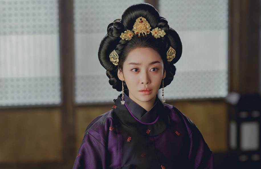 Ratu Wongyeong (Cha Joo Young) di drama The Queen Who Crowns (instagram.com/tvn_drama)
