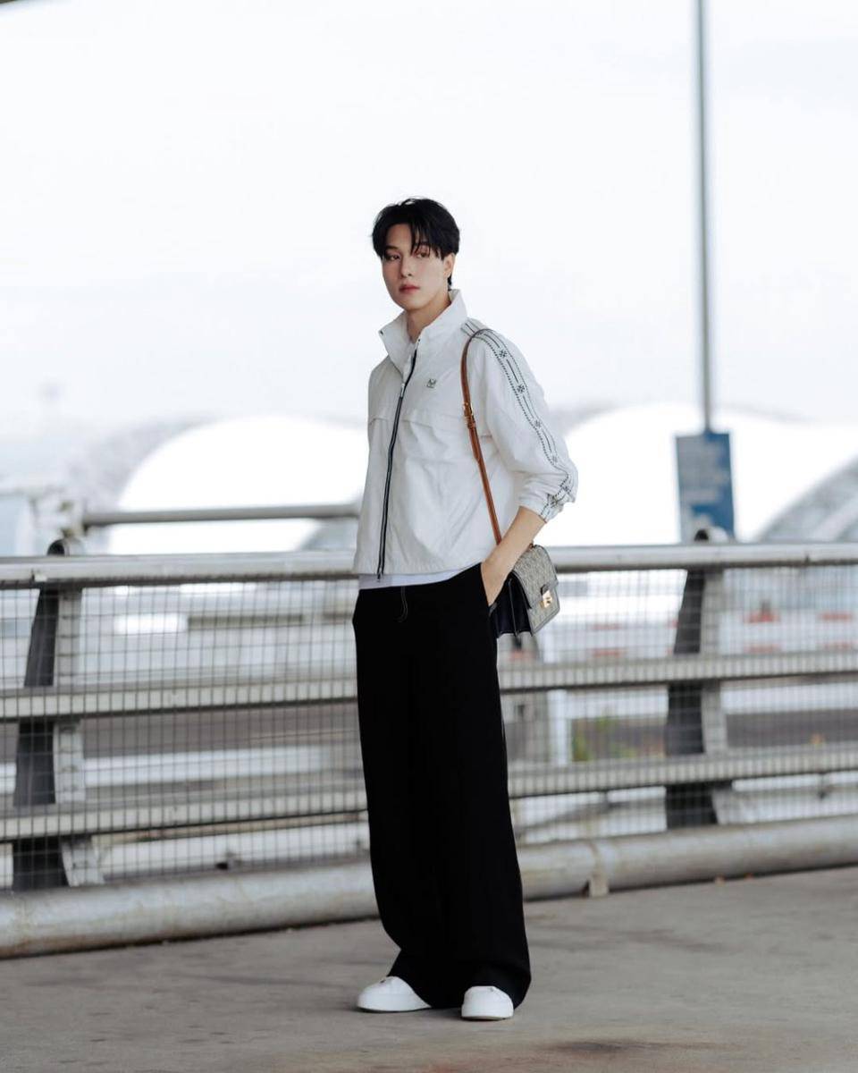 outfit sporty look ala Nani Hirunkit (instagram.com/hirunkit_)