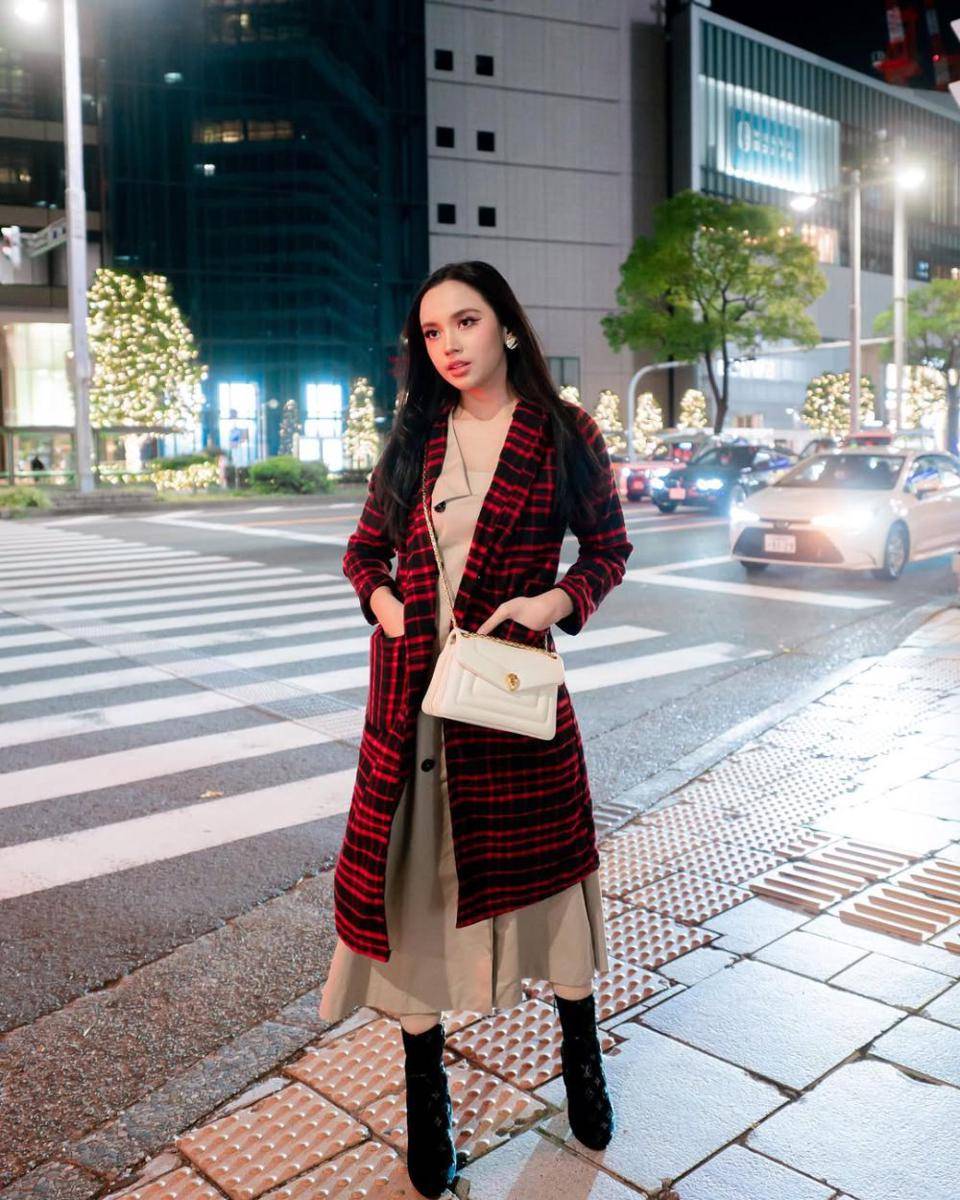 gaya street fashion ala Lyodra Ginting (instagram.com/lyodraofficial)