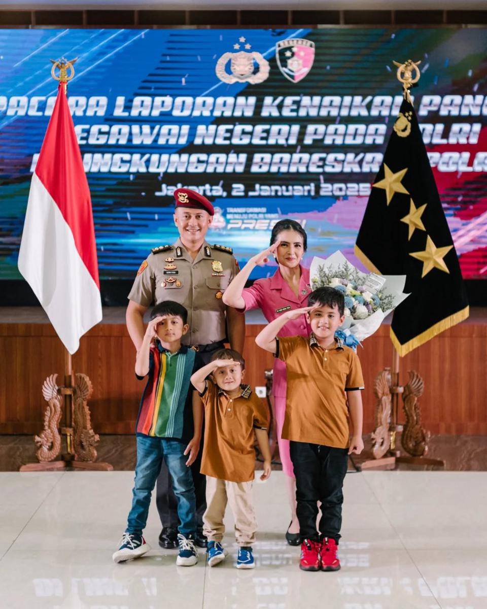 Kadek Devie dampingi suami (Instagram.com/kddevie)