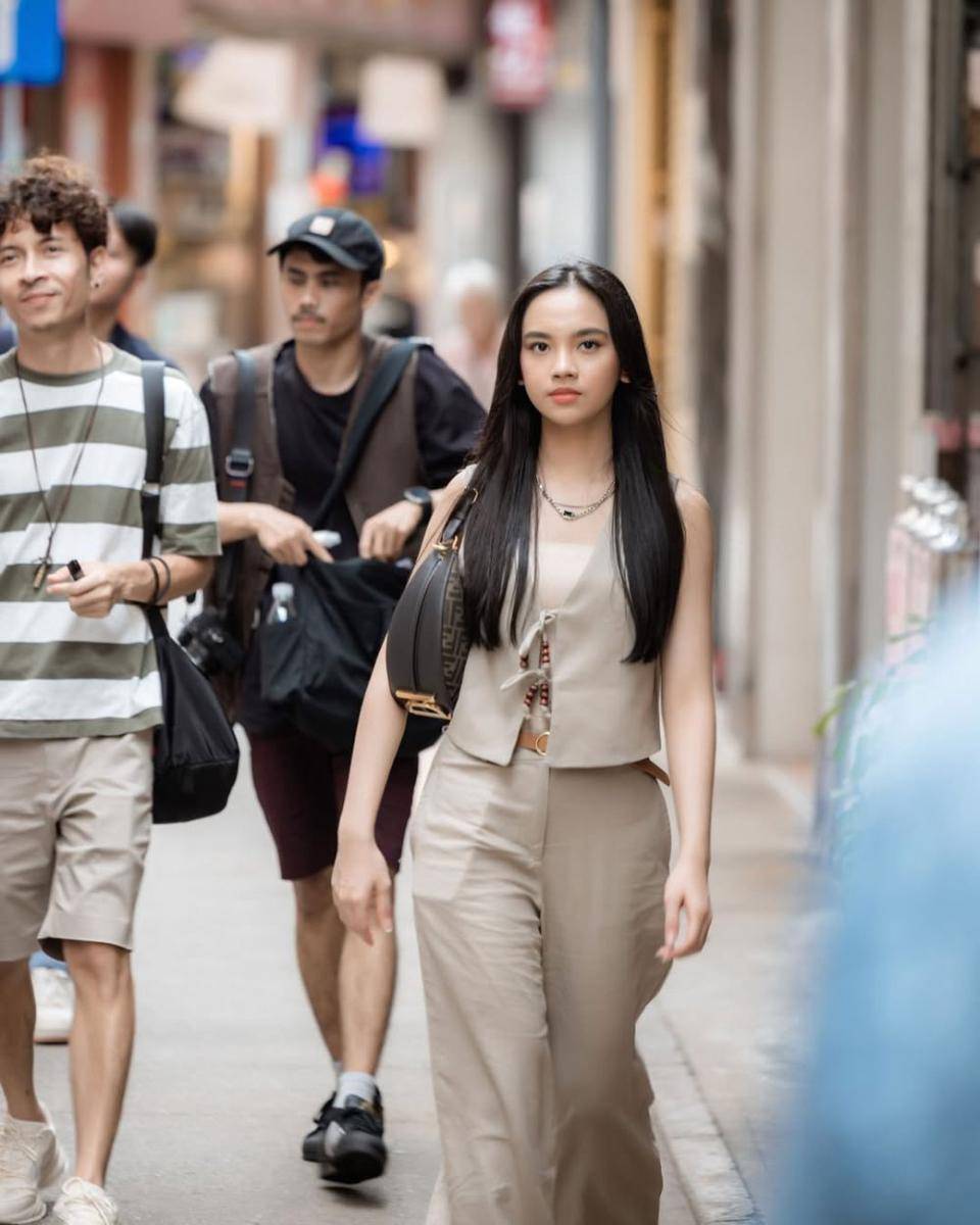 gaya street fashion ala Lyodra Ginting (instagram.com/lyodraofficial)