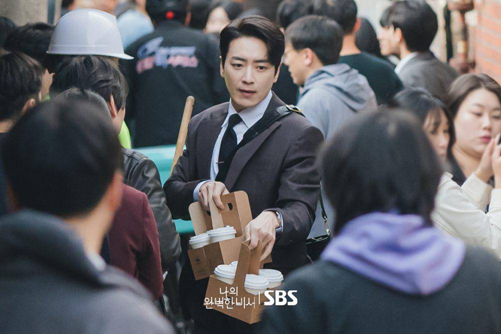 Lee Joon Hyuk di Love Scout (dok. SBS/Love Scout)