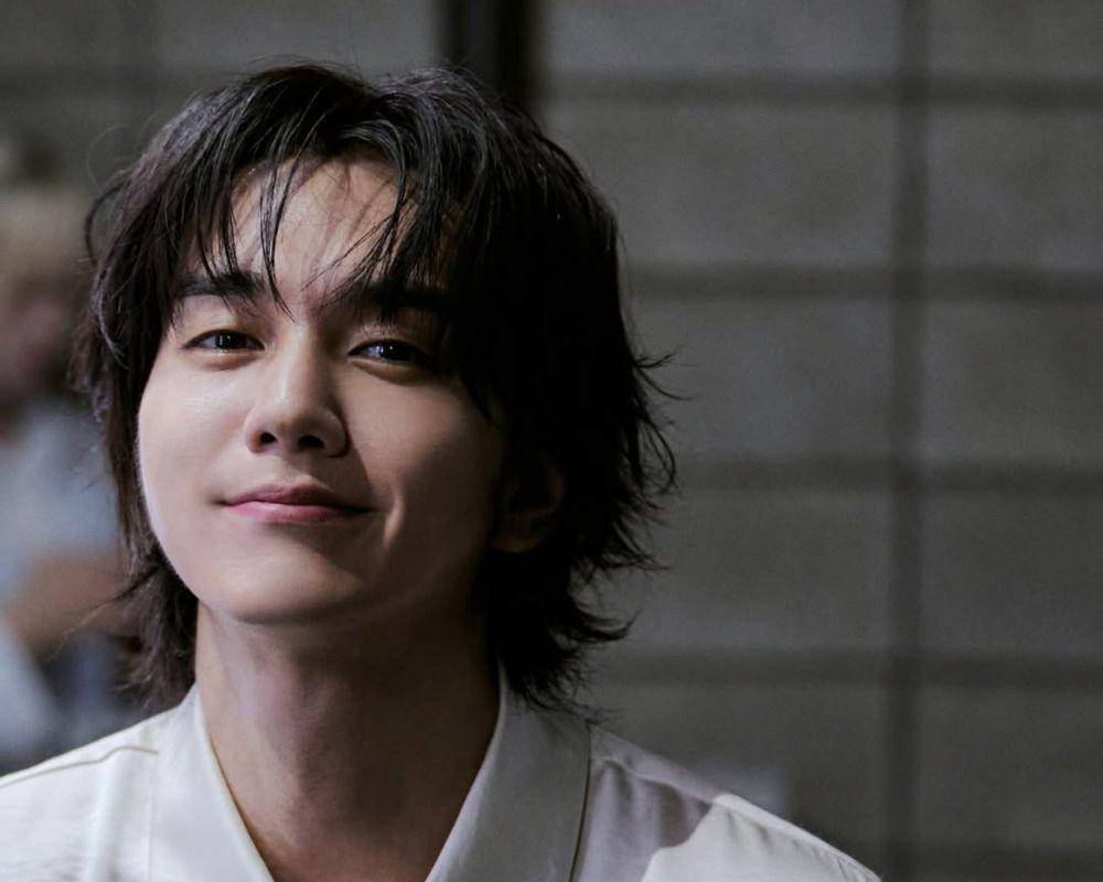 Yoo Seung Ho (instagram.com/dandyoo93_official)