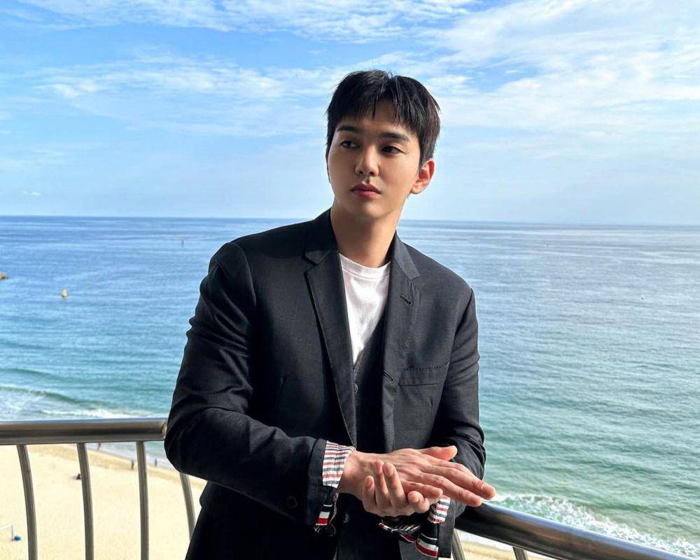 Yoo Seung Ho (instagram.com/dandyoo93_official)