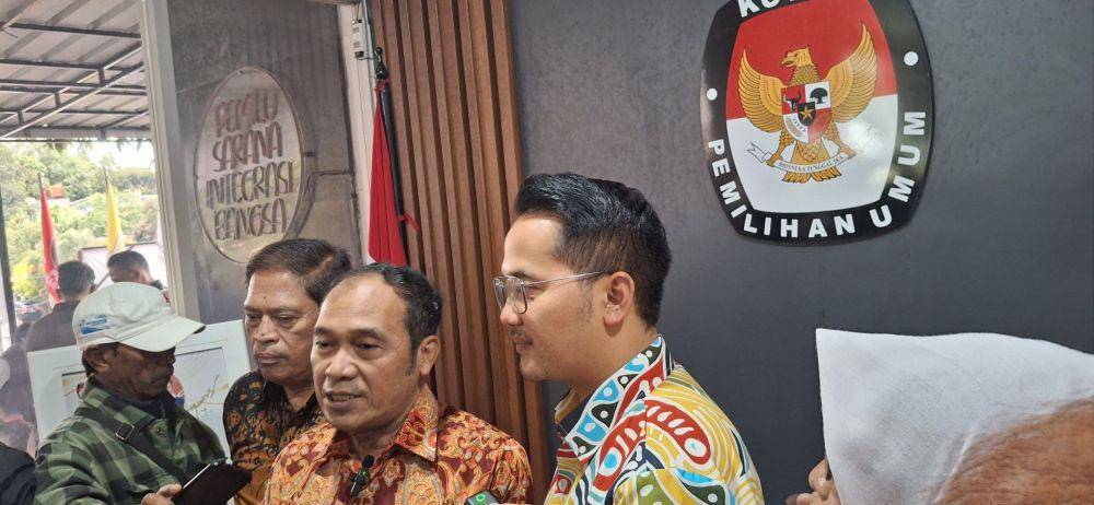 Pasangan Ngatiyana-Adhitia Yudisthira Ditetapkan Sebagai Wali dan Wakil Wali Kota Cimahi Terpilih Periode 2024-2029. (Rizki/IDNTimes)