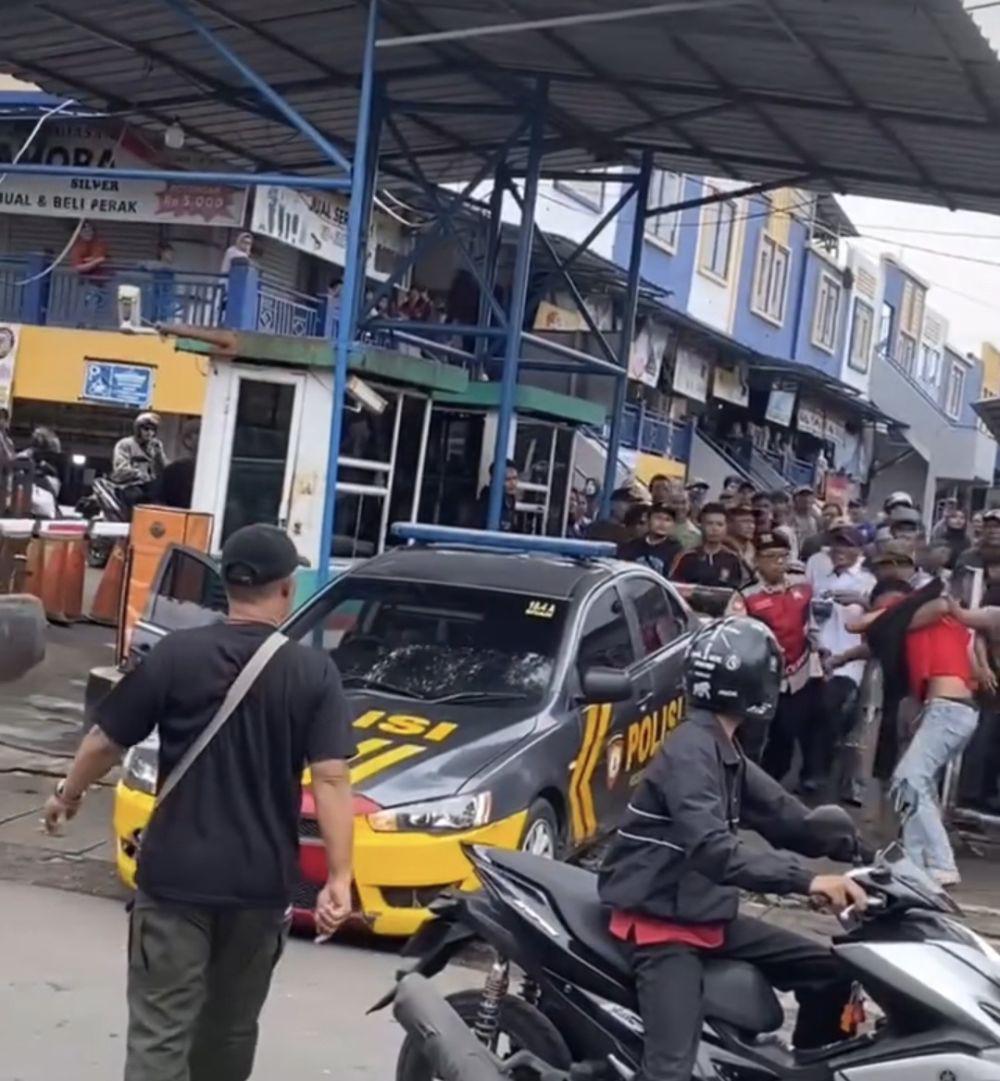 Preman Kampung di KBB Babak Belur Diamuk Sopir Angkot, Ini Sebabnya