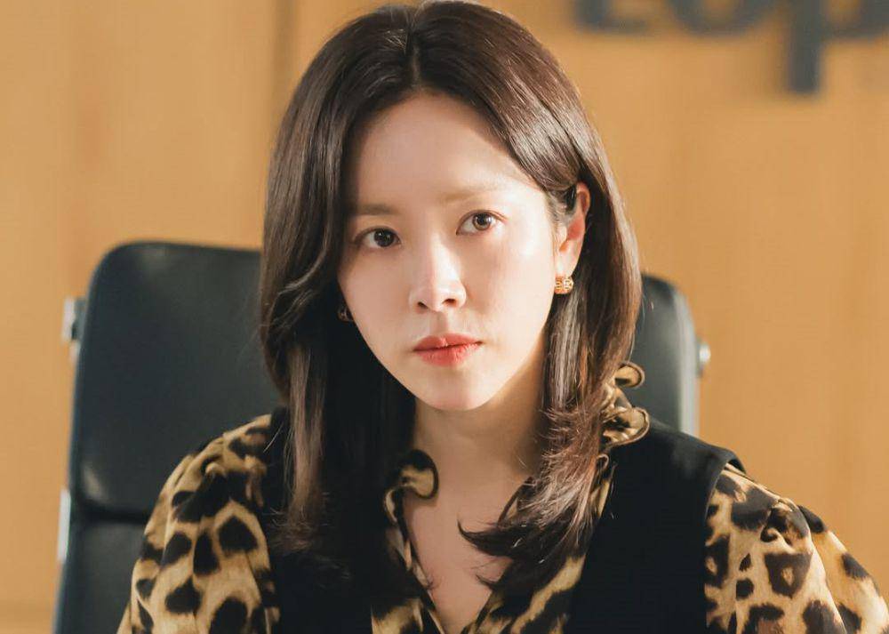 still cut drama Love Scout (instagram.com/sbsdrama.official)