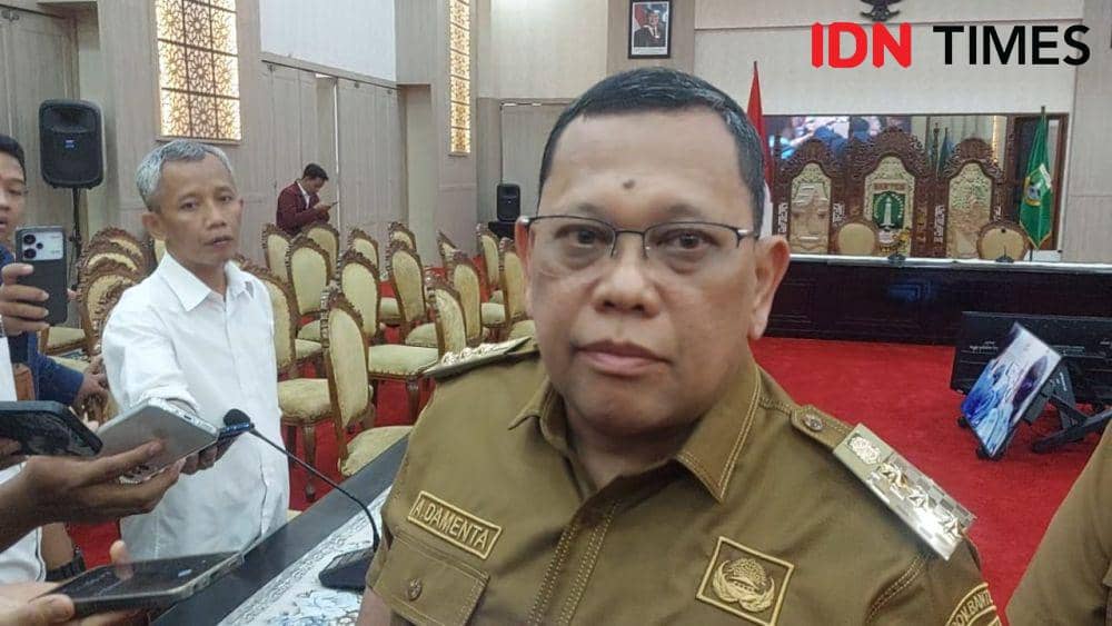 Janji Tindak Tegas Pagar Laut, Pj Gubernur Minta DKP Audit Tata Ruang