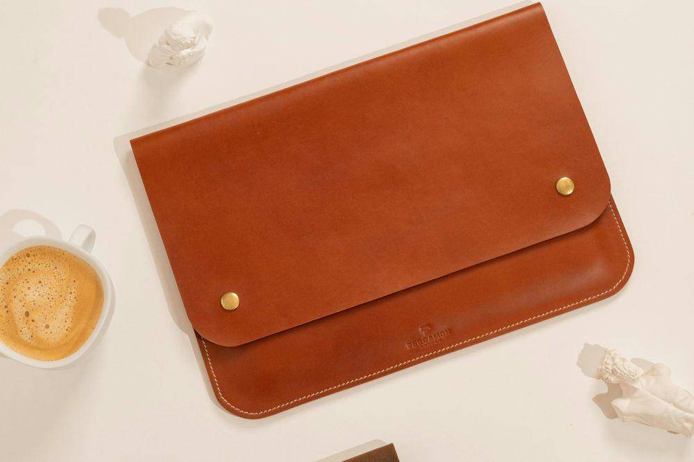 Ilustrasi pouch (pexels.com/Gül Işık)