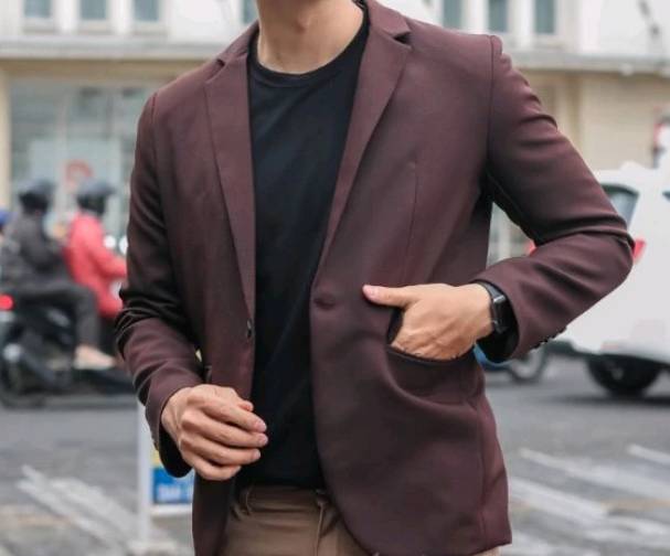 Hoof Blazer pria Semiwoll (shopee.co.id/HOOF Official Shop)