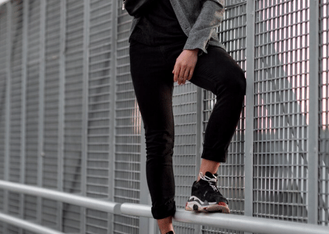 ilustrasi celana jogger (freepik.com/freepik)