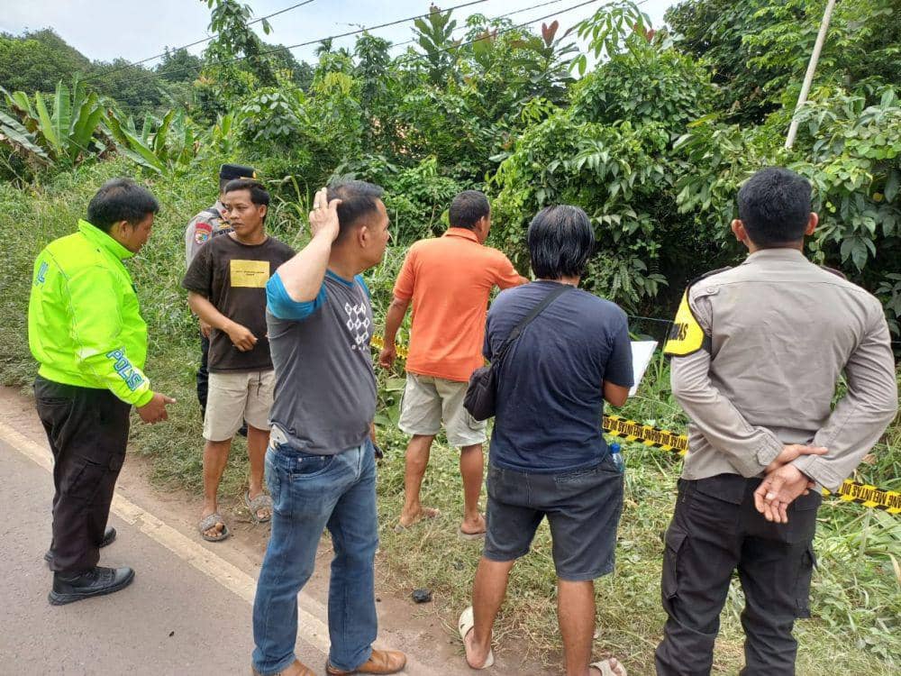 Warga Babat Supat tewas kesetrum saat tarik kabel bekas (Dok. Polres Babat Supat)