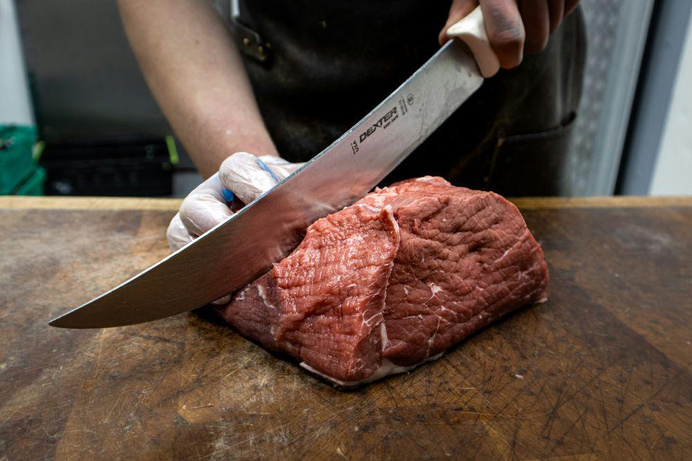 5 Tips Membeli Pisau Daging yang Anti Karat, Lebih Awet!