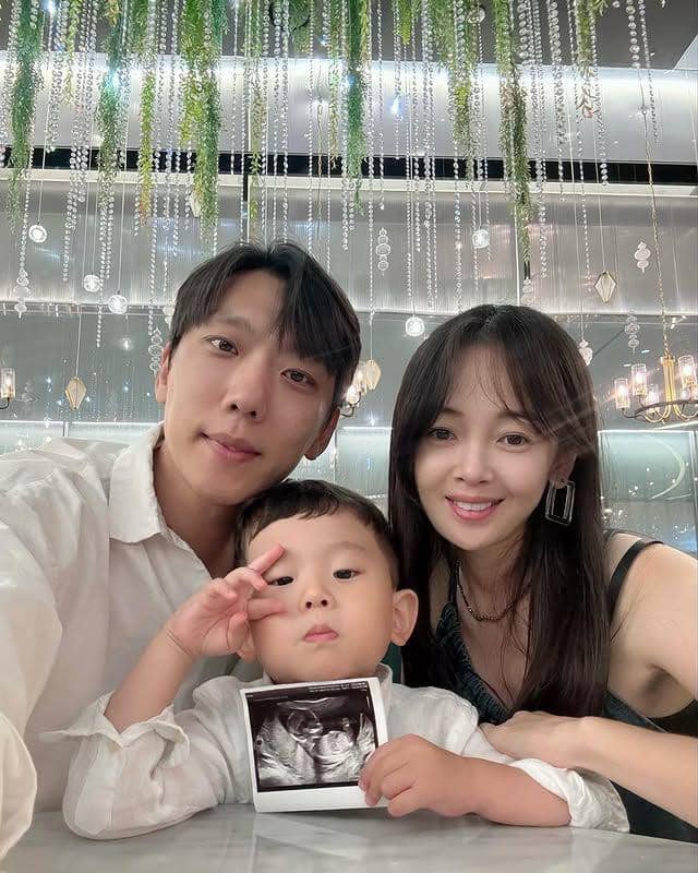 Kim Bo Mi dan Yoon Jeon Il (Instagram.com/bbomi0515)