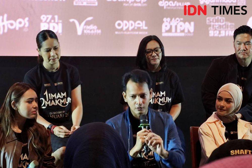 Fedi Nuril di Konferensi Pers 1 Imam 2 Makmum, Kamis (9/1/25) (dok. IDN Times/Shandy Pradana)