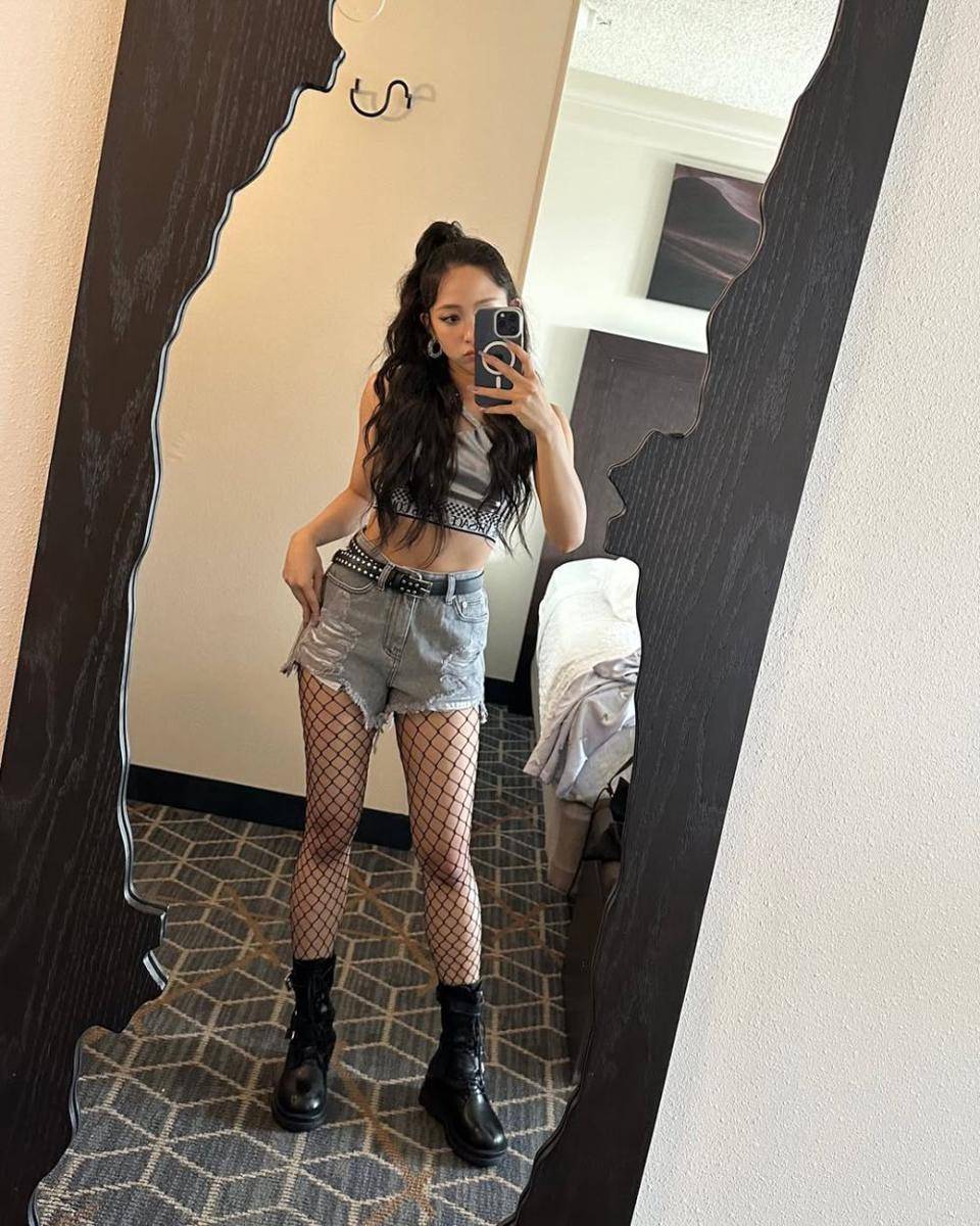 OOTD ala Dita Karang (instagram.com/hey__deets)
