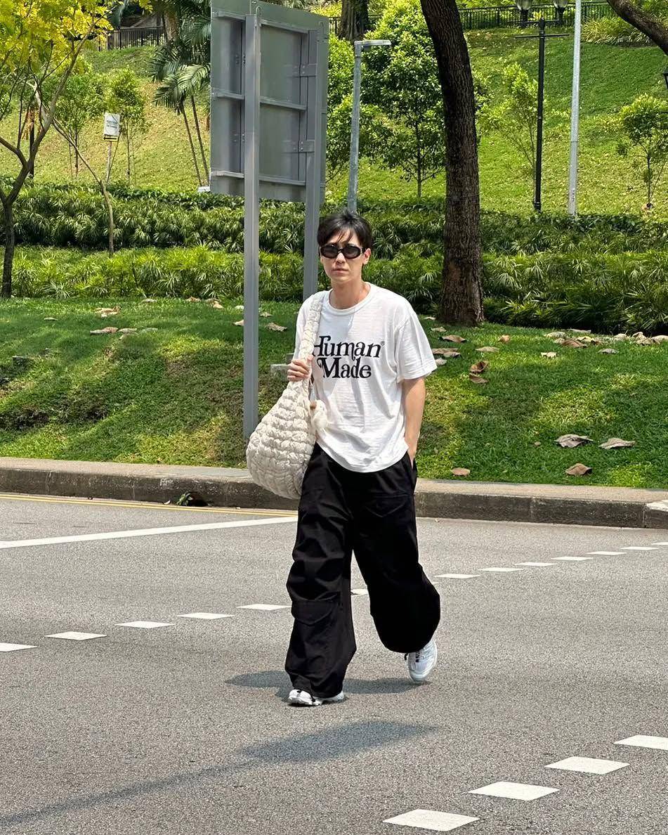 outfit minimalis ala Junior Panachai (instagram.com/junniorrs)