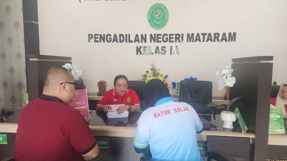 Perkara Pelecehan Seksual Agus Tanpa Lengan Dilimpahkan ke PN Mataram