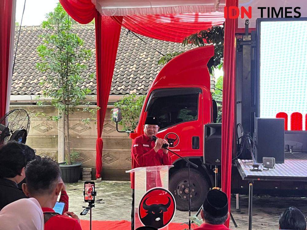DPD PDI Perjuangan Lampung menggelar perayaan Hari Ulang Tahun (HUT) ke-52, Jumat (10/1/2025). (IDN Times/Tama Yudha Wiguna).