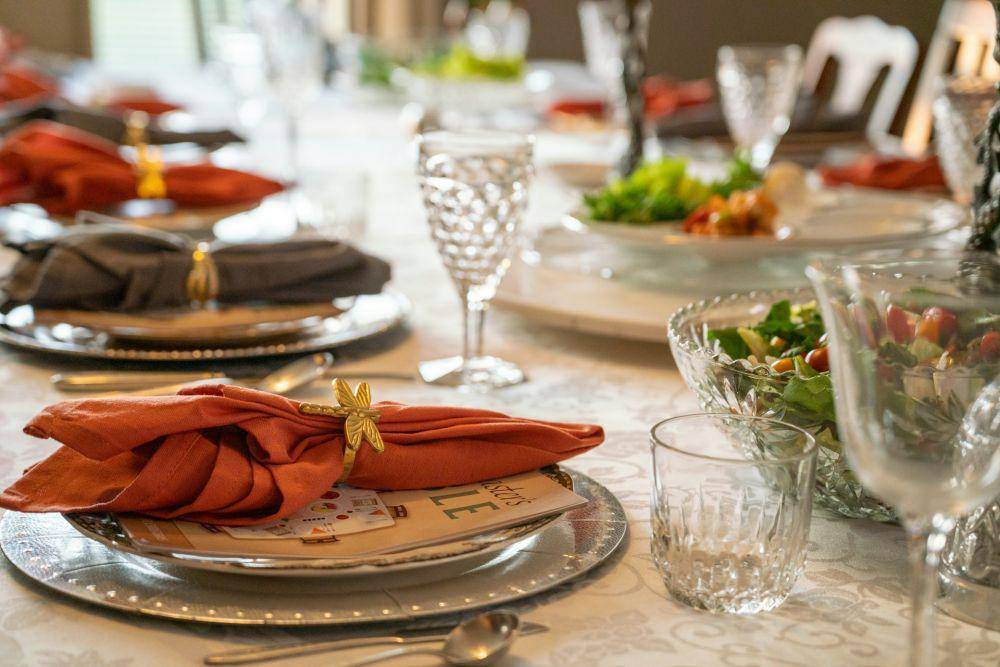 Ilustrasi gala dinner (unsplash.com/rosemarysview)
