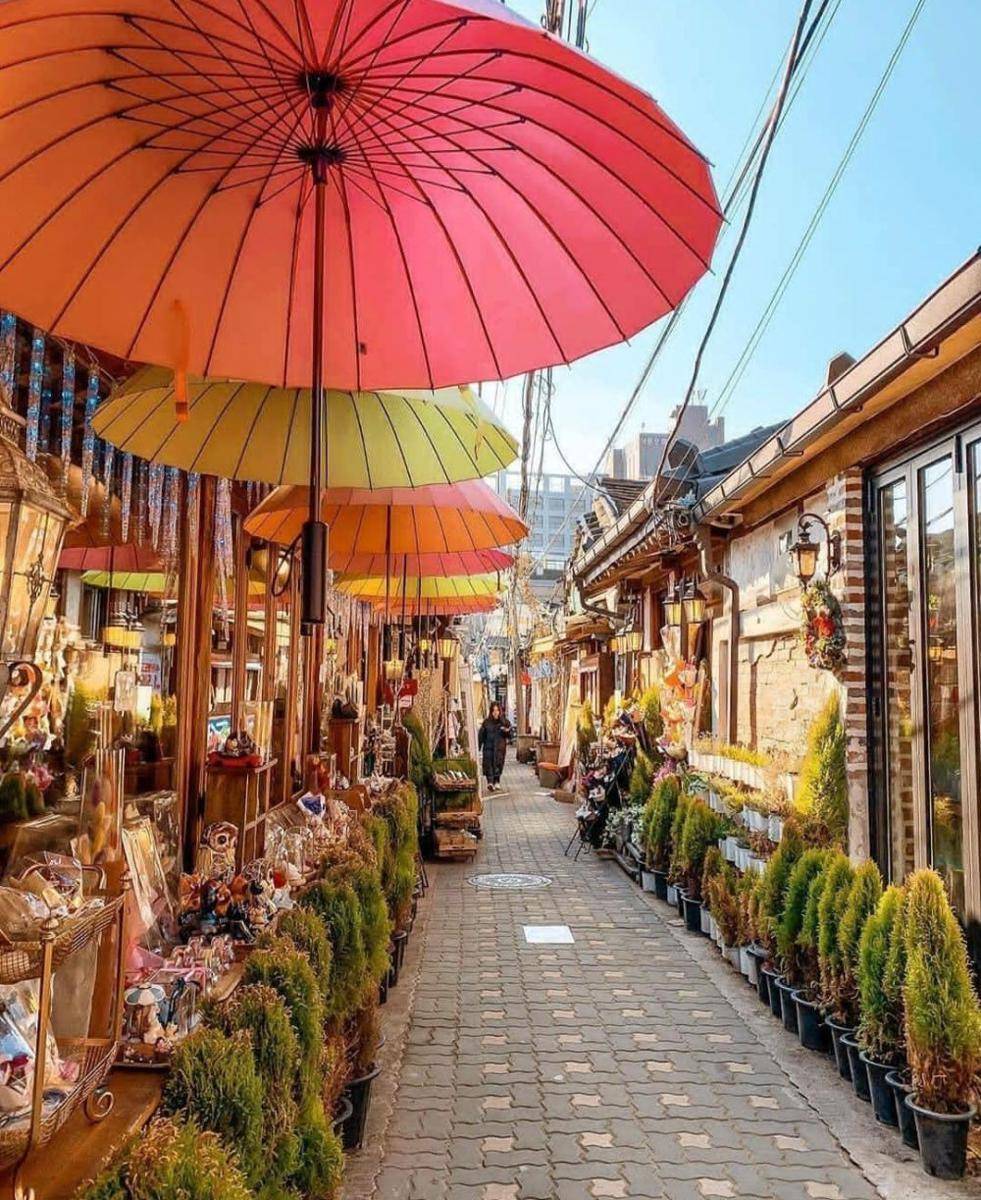 Potret Desa Hanok Ikseondong di Korea Selatan (instagram.com/view4two)