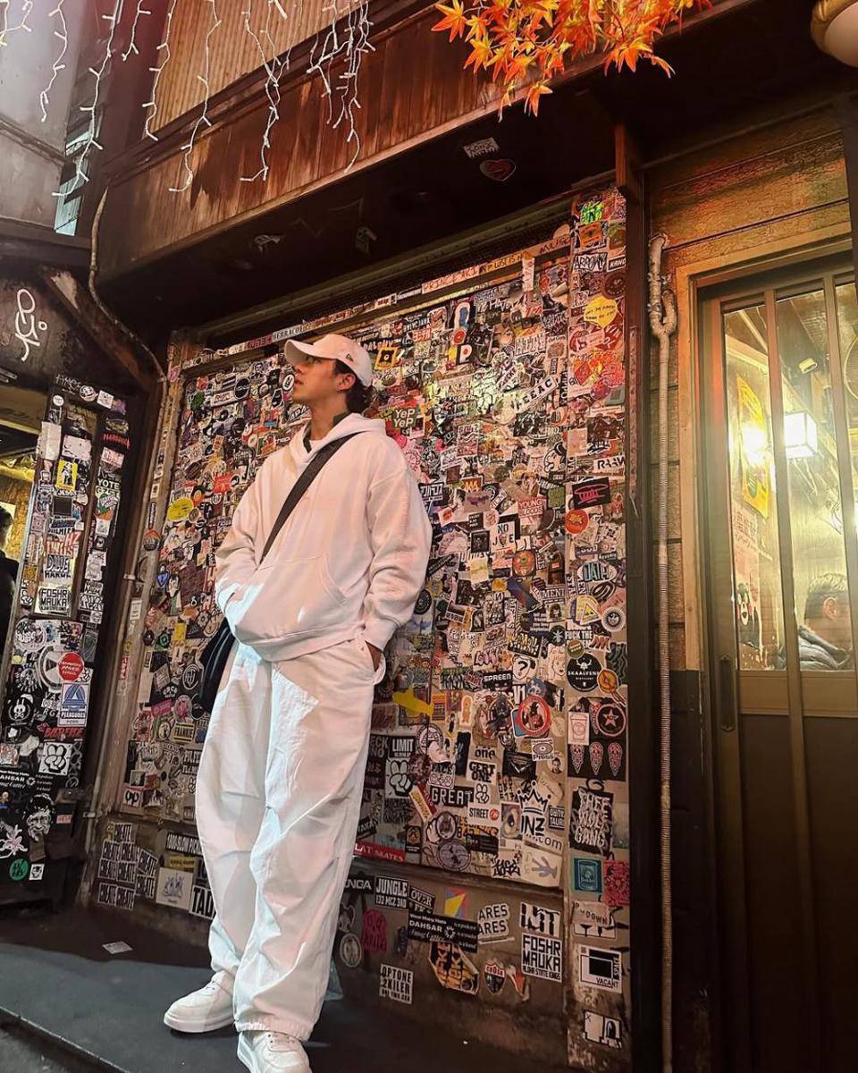 outfit soft boy ala Nine Naphat (instagram.com/naphat_nine)