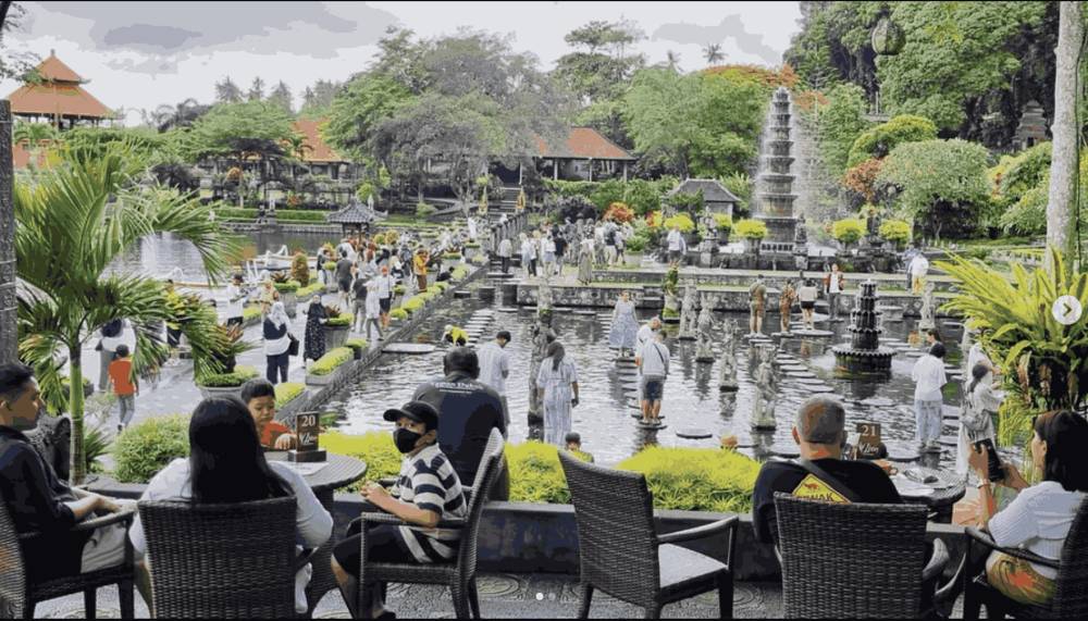 Tirta Gangga Bali (https://www.instagram.com/tirtagangga.bali)