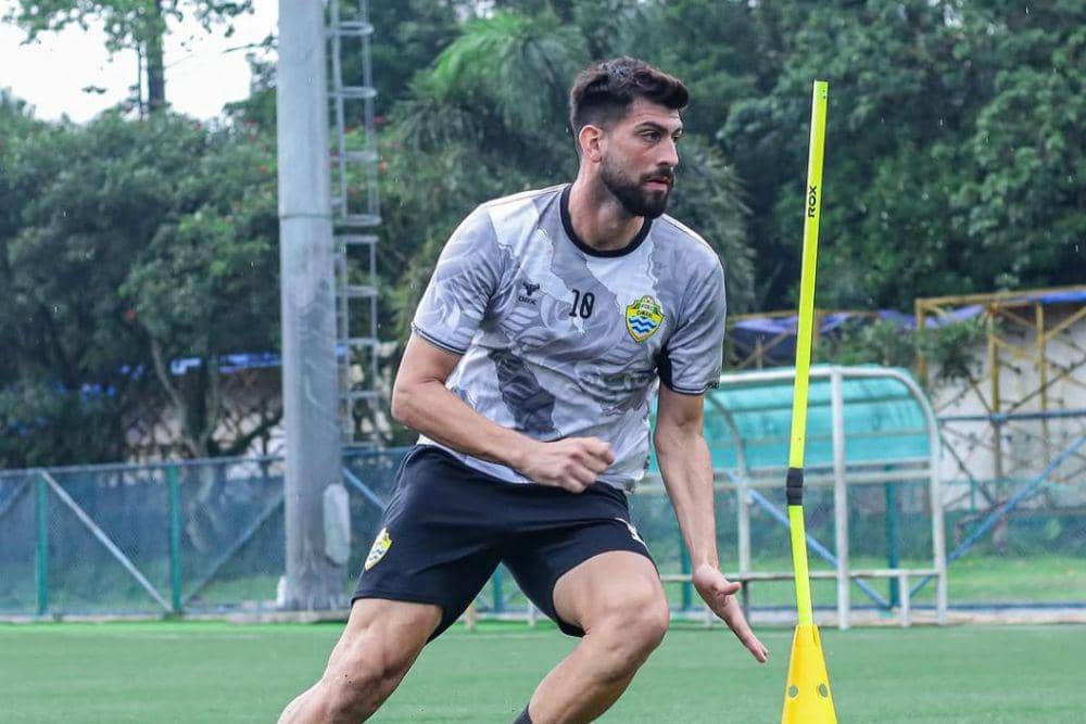 Pemain asal Brasil, Matheus Silva, dalam salah satu sesi latihan PSKC Cimahi pada November 2024. (Instagram.com/pskc_cimahi)