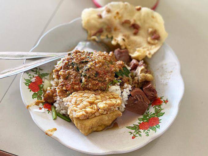 Warung Makan Bu Yanto, Banyuwangi, Jawa Timur (google.com/maps/Indy Finddy)