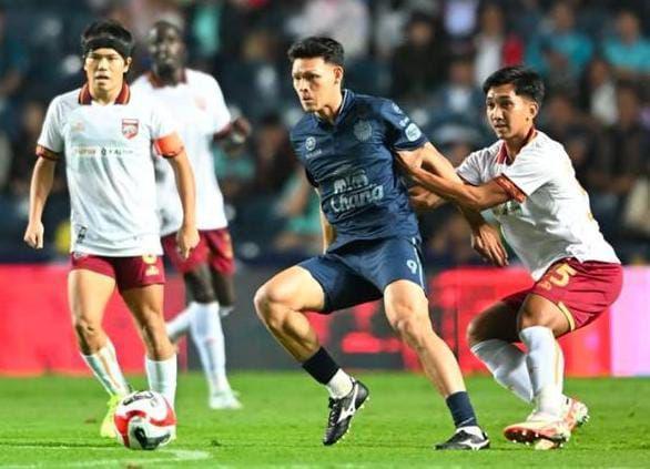 Borneo FC Dilumat Buriram United Empat Gol Tanpa Balas