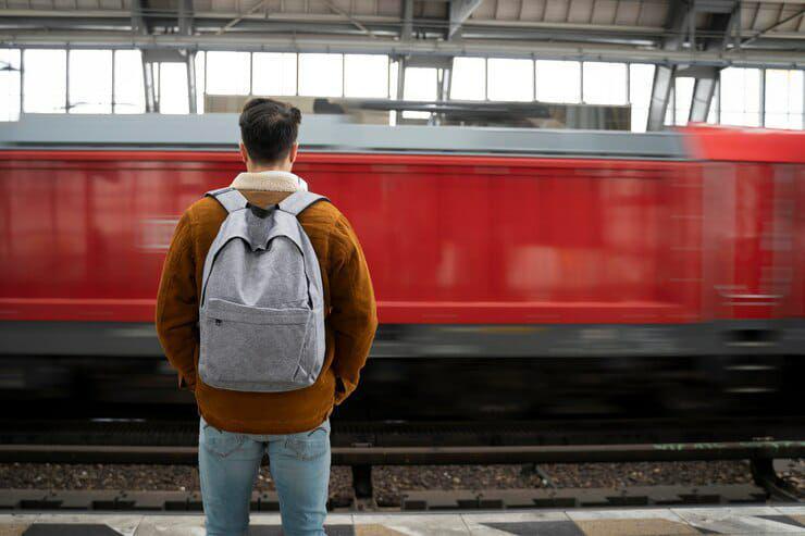 5 Tips Naik Kereta Api agar Perjalanan Tetap Nyaman dan Menyenangkan