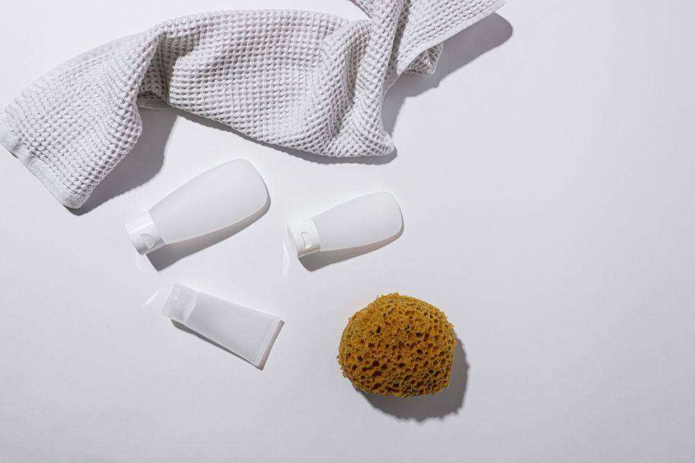 Potret toiletries untuk traveling (pexels.com/@cup-of-couple)