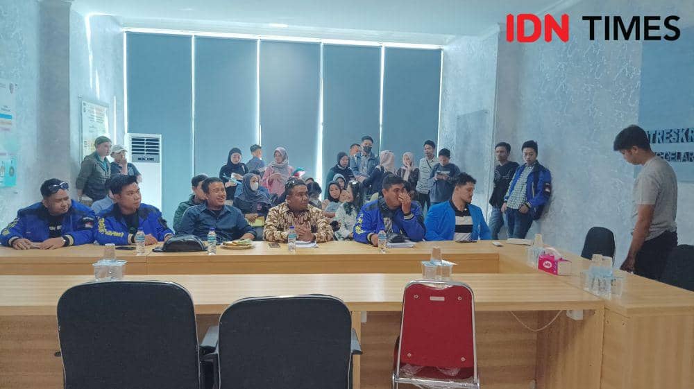 Berdasarkan keterangan kuasa hukum, setidaknya ada 70 warga yang menjadi korban dugaan penipuan developer ini. (IDN Times/Erik Alfian)