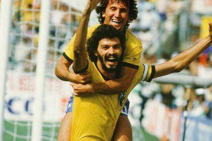 Foto Socrates, pemain sepak bola terpintar dalam sejarah. (Pinterest/Denis Kakazu)