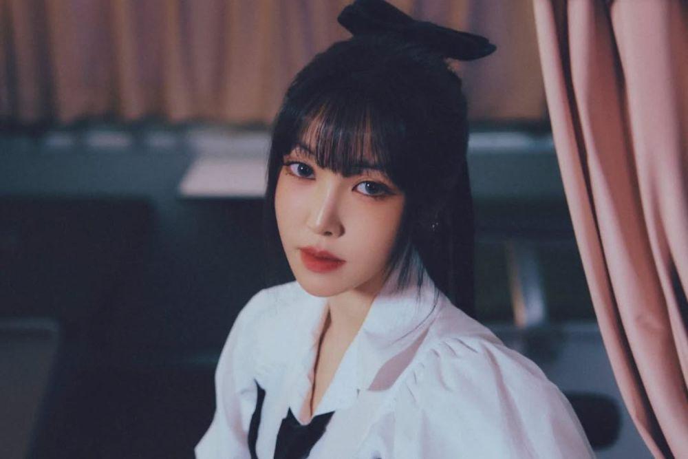 7 Lagu GFRIEND yang Ditulis oleh Yuju, Penuh Makna dan Emosi!
