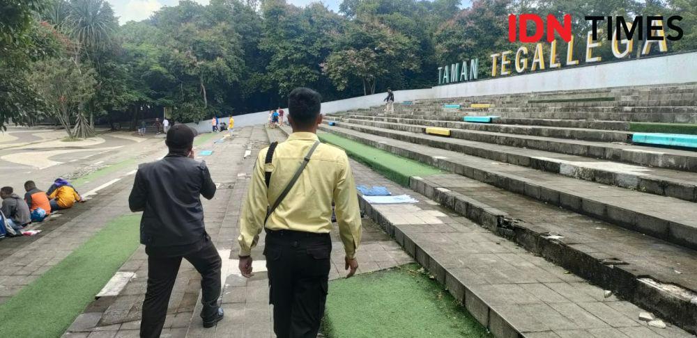 Pemburu Koin Jagat di Bandung Merusak Taman Tegallega