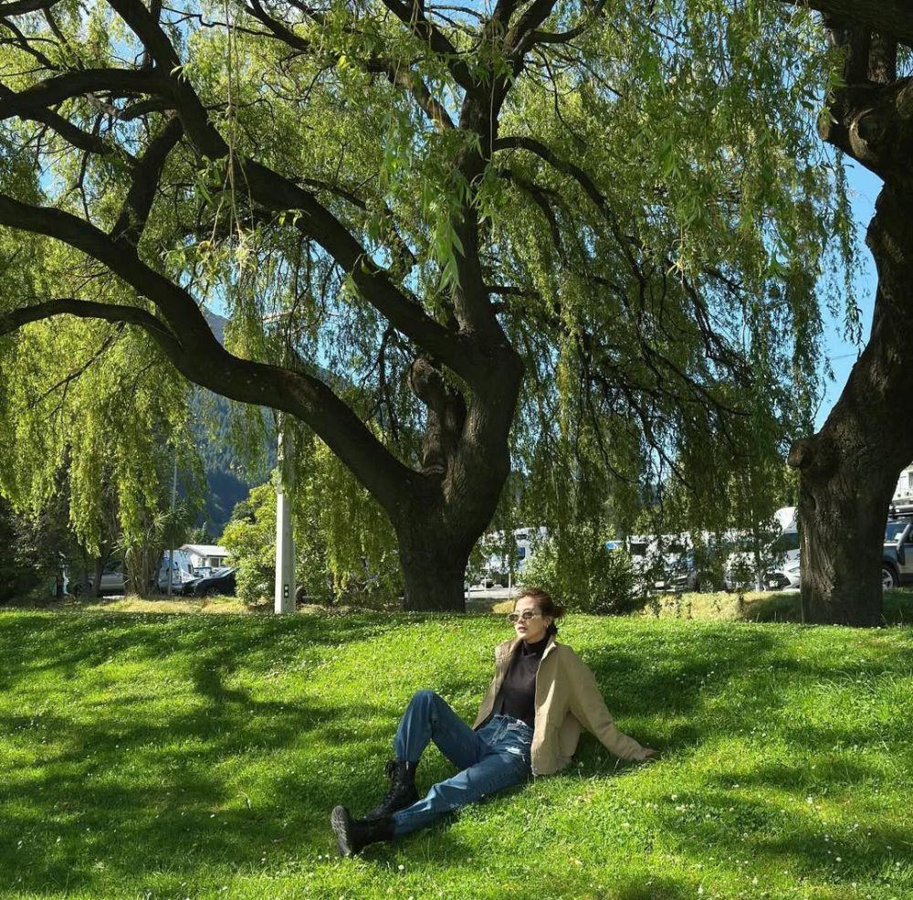 9 Potret Baifern Pimchanok Traveling Road Trip ke New Zealand