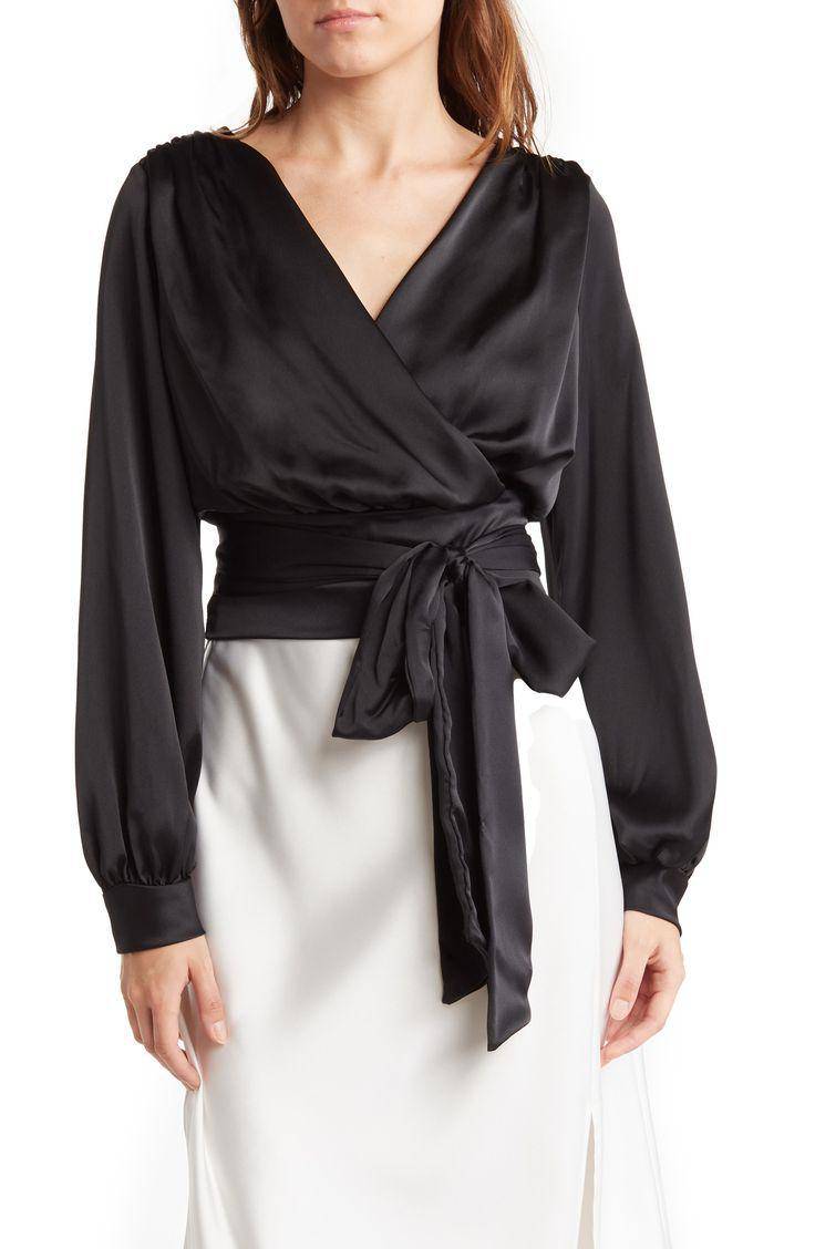 Ilustrasi crepe wrap top. (pinterest.com/Nordstrom Rack)