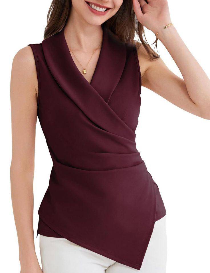Ilustrasi sleeveless wrap blouse. (pinterest.com/Lauraine Marlene)