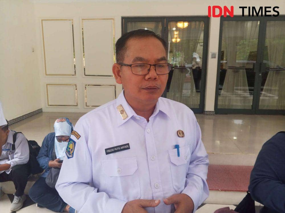 Kepala Disnakertrans NTB I Gede Putu Aryadi. (IDN Times/Muhammad Nasir)