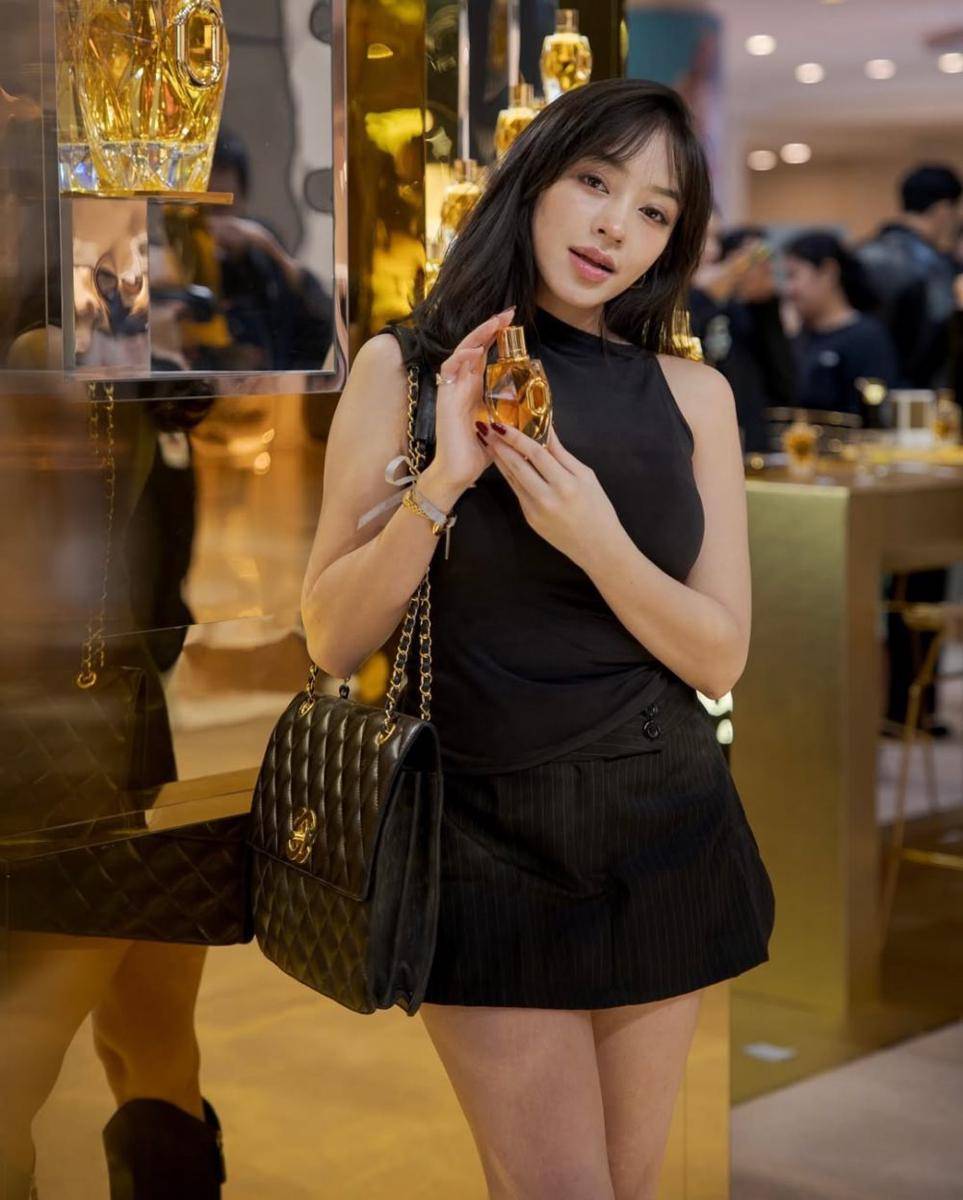 inspirasi outfit ala Amanda Zahra (instagram.com/aamandazahra)