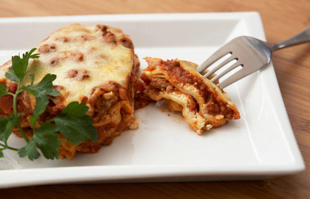 ilustrasi lasagne alla Bolognese (commons.wikimedia.org/Breville USA)