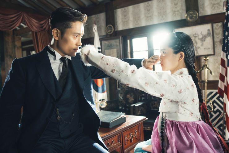 3 Pasangan Drama Korea yang Aslinya Terpaut Usia Lebih dari 20 Tahun