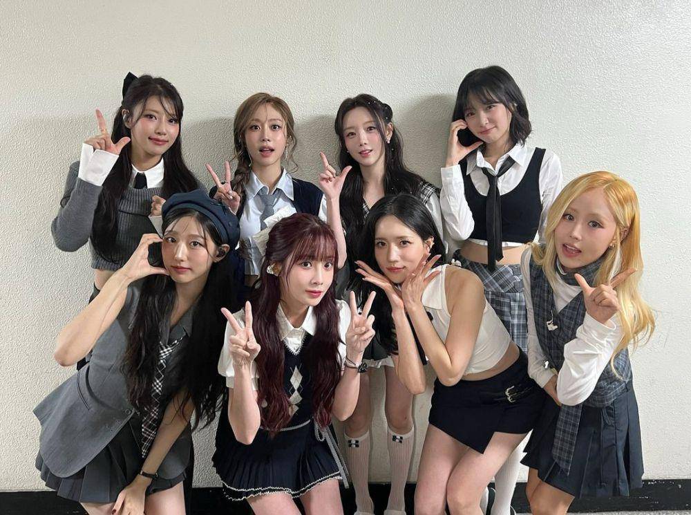 Lovelyz (instagram.com/official_lvlz8_)