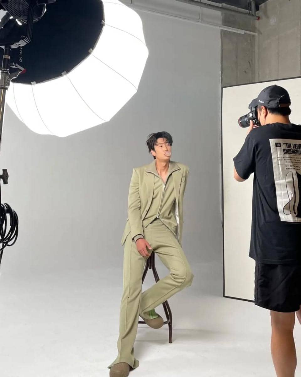 outfit smart casual ala Na In Woo (instagram.com/10042n00)
