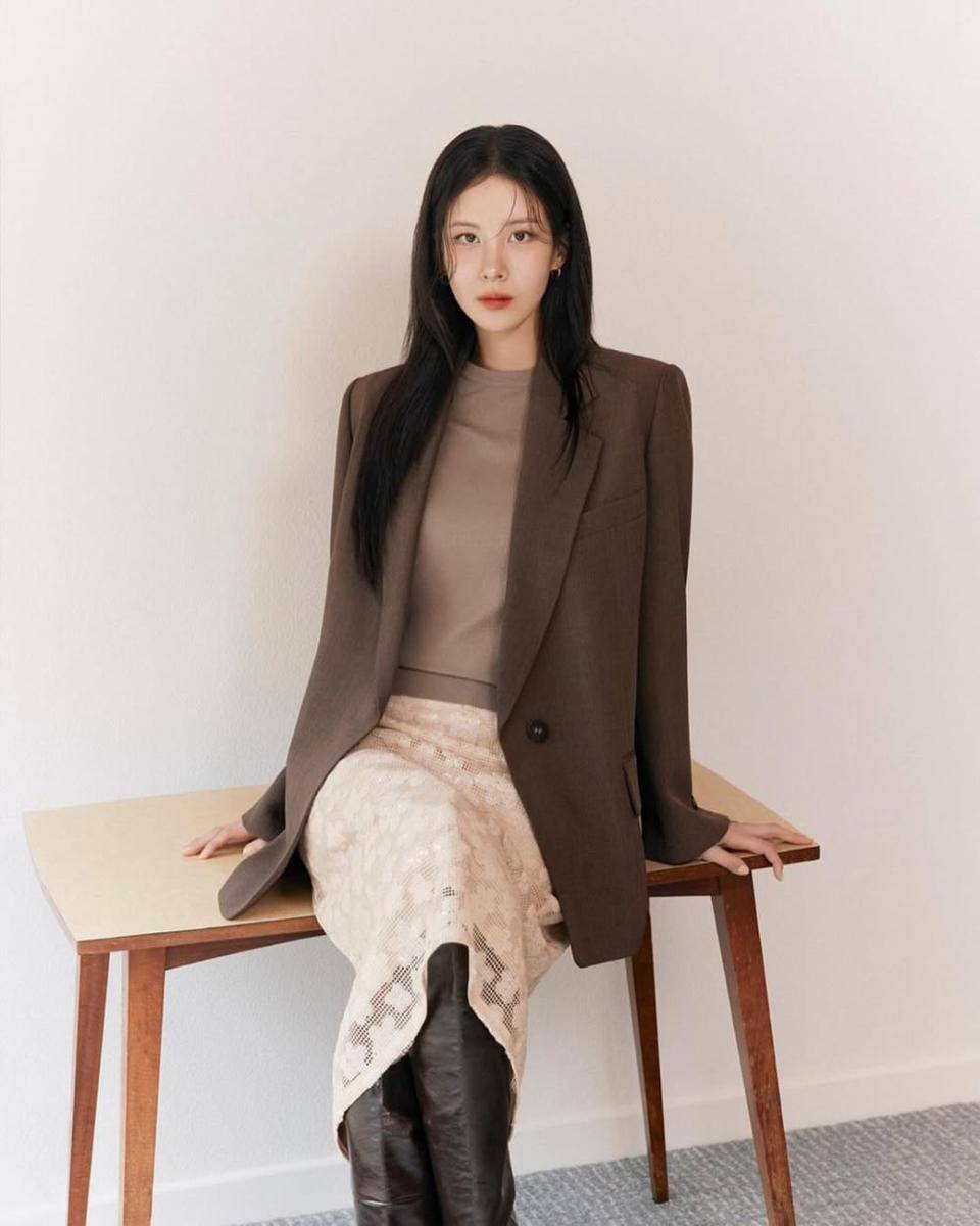 Seohyun SNSD (instagram.com/seojuhyun_s)