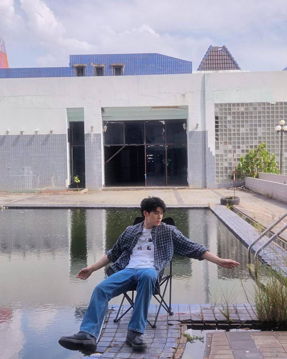outfit street style kekinian ala Sky Wongravee (instagram.com/skywongravee)