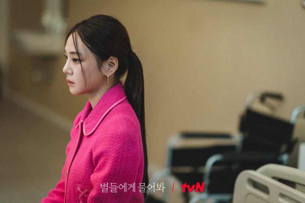3 Alasan Choi Go Eun Putus dengan Kang Su di When the Stars Gossip